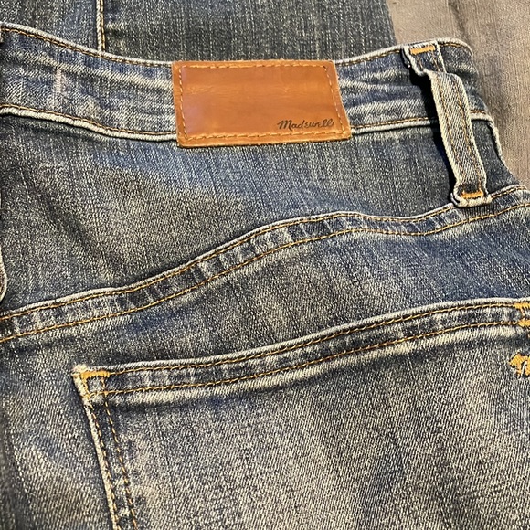 Tall Curvy High-Rise Skinny Jeans: Drop Step-Hem Edition - Picture 5 of 6